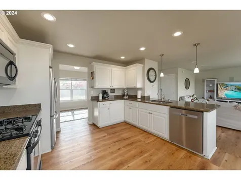 1020 Ne Granite Ridge Street Roseburg OR 97470