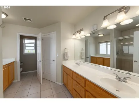 1020 Ne Granite Ridge Street Roseburg OR 97470