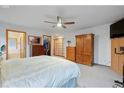 16133 S Camellia Court Oregon City OR 97045