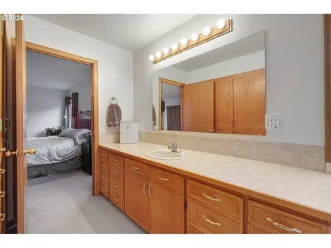 16133 S Camellia Court Oregon City OR 97045