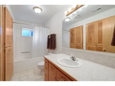 16133 S Camellia Court Oregon City OR 97045