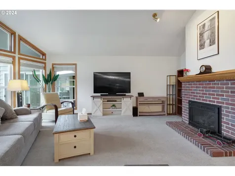 16133 S Camellia Court Oregon City OR 97045