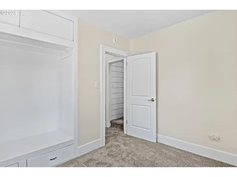 471 21st Avenue Longview WA 98632
