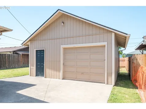 471 21st Avenue Longview WA 98632