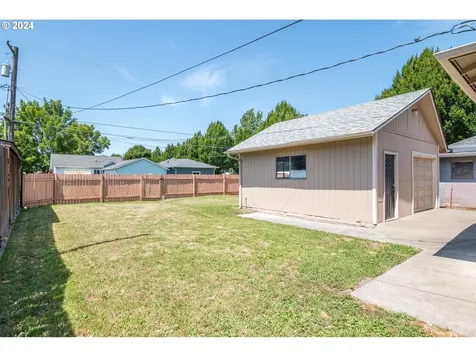 471 21st Avenue Longview WA 98632