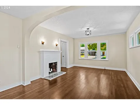 471 21st Avenue Longview WA 98632