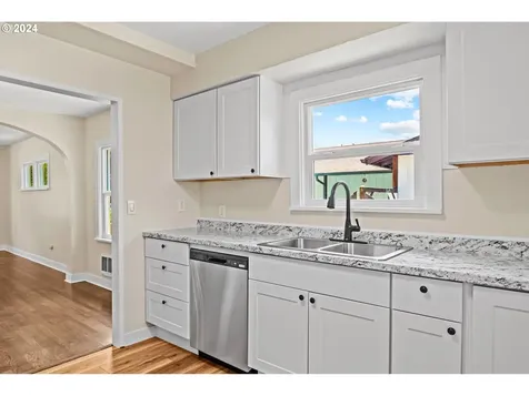 471 21st Avenue Longview WA 98632