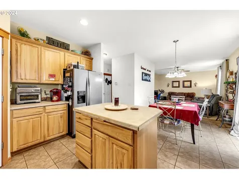 1908 Ne 177th Avenue Vancouver WA 98684