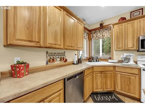 1908 Ne 177th Avenue Vancouver WA 98684