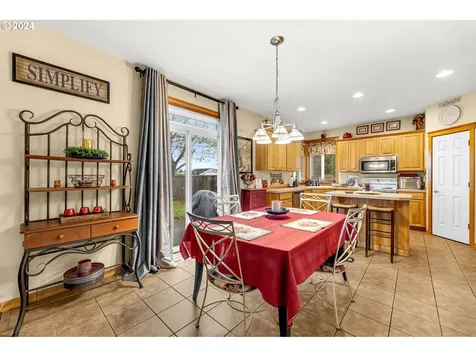 1908 Ne 177th Avenue Vancouver WA 98684