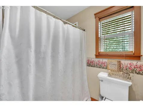 1908 Ne 177th Avenue Vancouver WA 98684