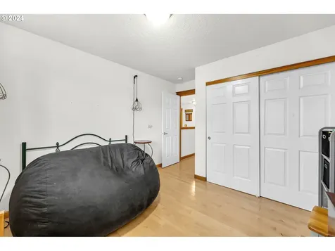 1908 Ne 177th Avenue Vancouver WA 98684