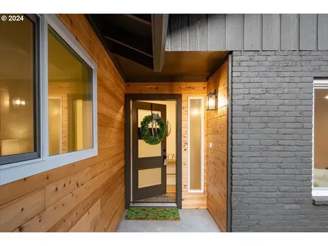 6015 NW Lincoln Avenue Vancouver WA 98663