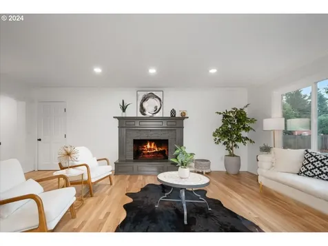 6015 NW Lincoln Avenue Vancouver WA 98663