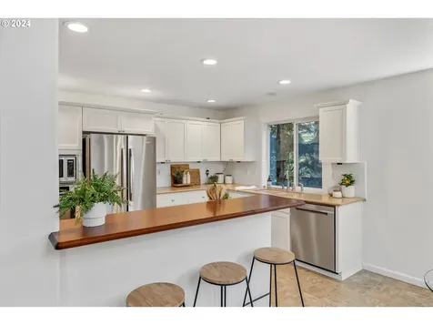 5901 NE Wetherby Street Hillsboro OR 97124