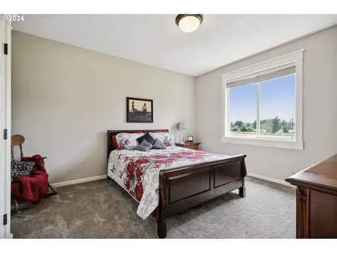 3297 Se Laura Avenue Gresham OR 97080