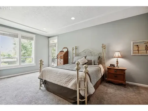 3297 Se Laura Avenue Gresham OR 97080