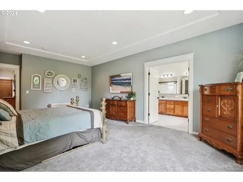 3297 Se Laura Avenue Gresham OR 97080