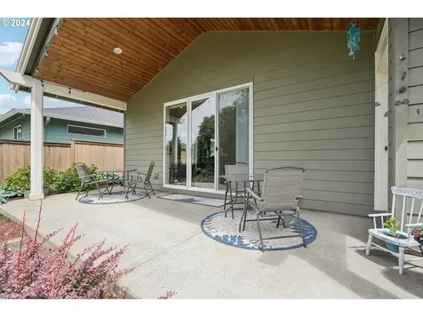 3297 Se Laura Avenue Gresham OR 97080