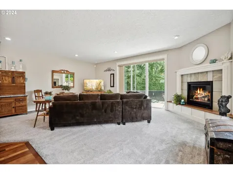 3297 Se Laura Avenue Gresham OR 97080