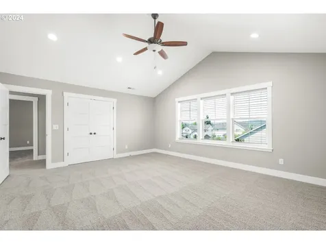 16358 Samson Place Oregon City OR 97045
