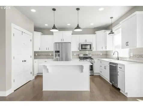 16358 Samson Place Oregon City OR 97045