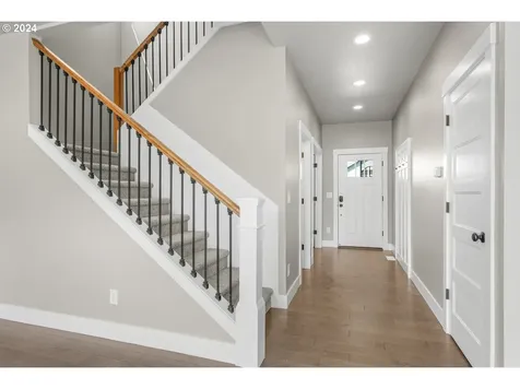 16358 Samson Place Oregon City OR 97045