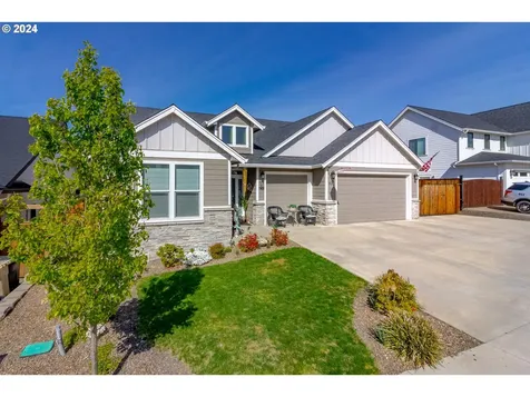 425 Nw Crater Lake Drive Dallas OR 97338