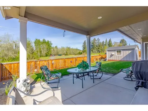 425 Nw Crater Lake Drive Dallas OR 97338