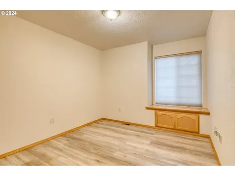943 W Hartley Avenue Hermiston OR 97838