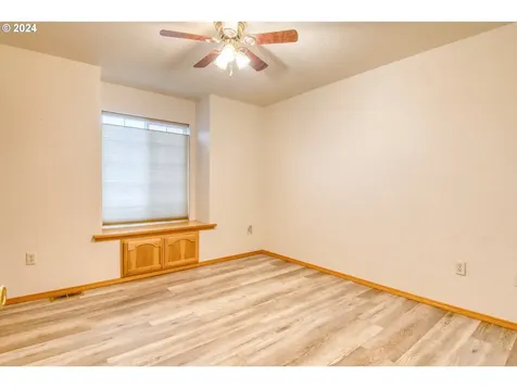 943 W Hartley Avenue Hermiston OR 97838