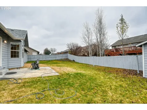 943 W Hartley Avenue Hermiston OR 97838