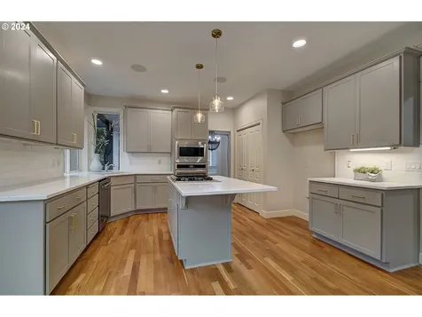 4466 NW Oregon Street Camas WA 98607