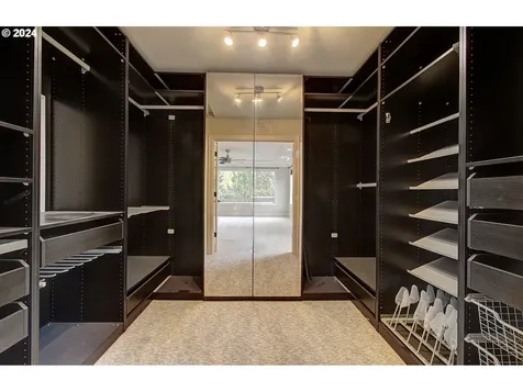 4466 NW Oregon Street Camas WA 98607
