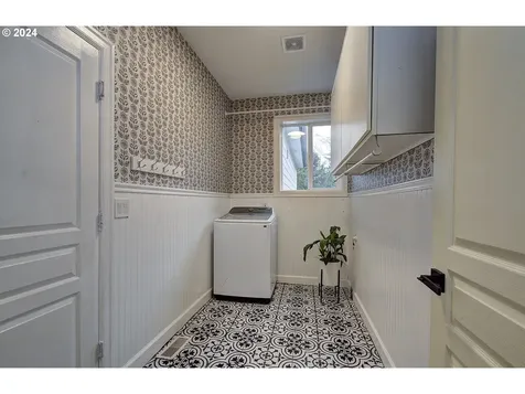 4466 NW Oregon Street Camas WA 98607