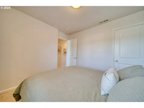 51272 SW Rembrandt Drive Scappoose OR 97056