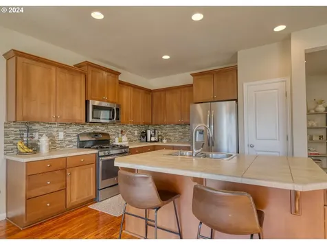 51272 SW Rembrandt Drive Scappoose OR 97056