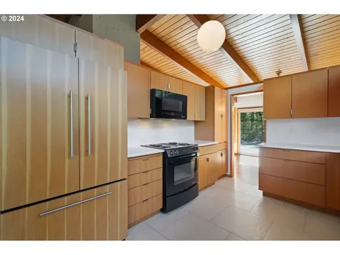 315 Island Aire Drive Woodland WA 98674