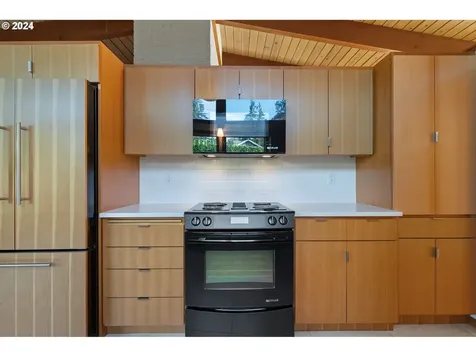 315 Island Aire Drive Woodland WA 98674