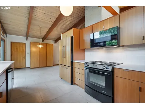315 Island Aire Drive Woodland WA 98674
