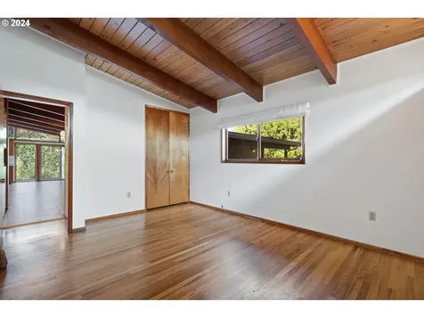 315 Island Aire Drive Woodland WA 98674