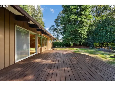 315 Island Aire Drive Woodland WA 98674