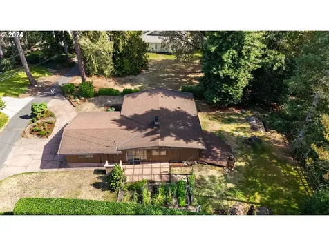 315 Island Aire Drive Woodland WA 98674