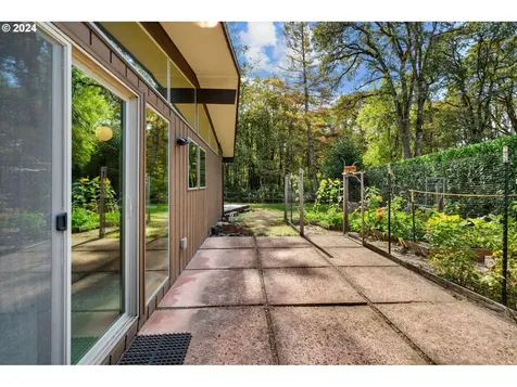 315 Island Aire Drive Woodland WA 98674