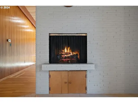 315 Island Aire Drive Woodland WA 98674