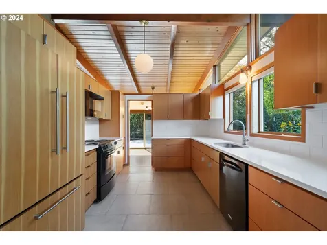 315 Island Aire Drive Woodland WA 98674