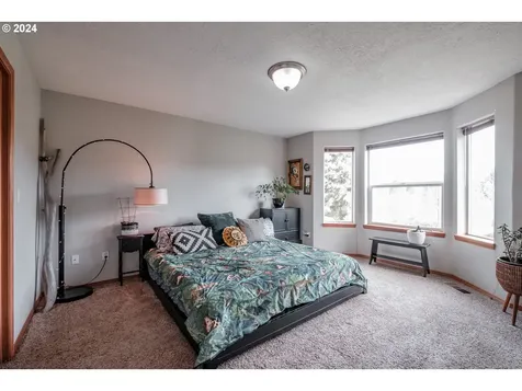 4495 Cooper Hollow Road Dallas OR 97338