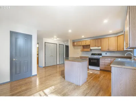 485 Nicholas Drive Springfield OR 97477
