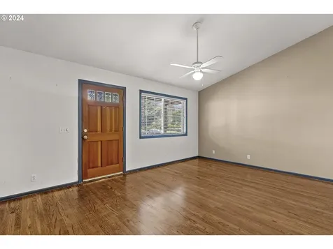 485 Nicholas Drive Springfield OR 97477