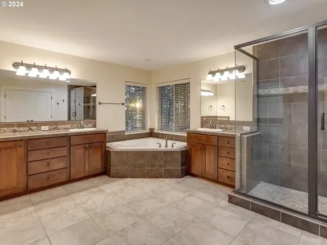 12432 SE Sunpark Happy Valley OR 97086